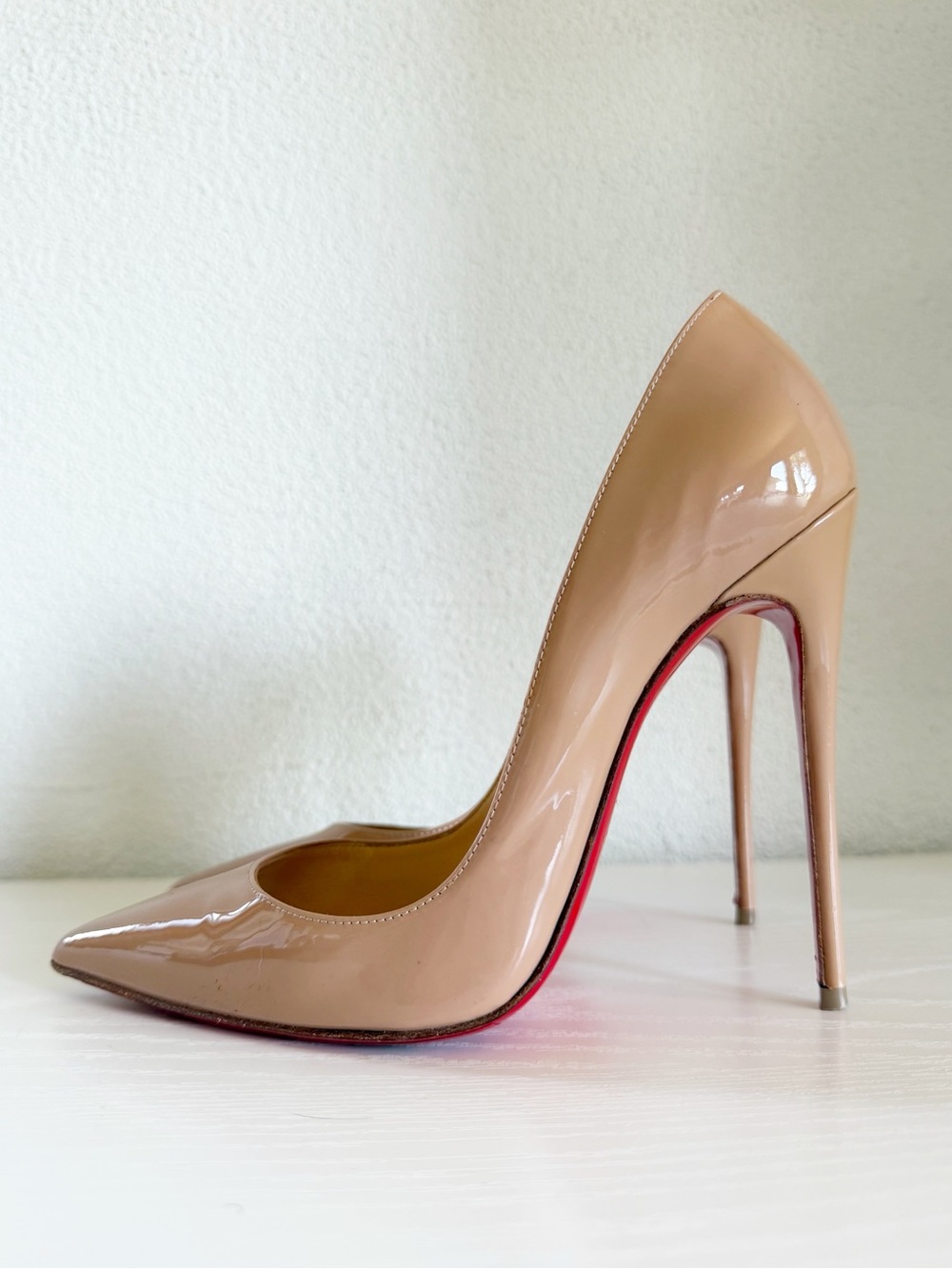 Christian Louboutin So Kate Nude Patent Leather Pumps 120 Size EU 38